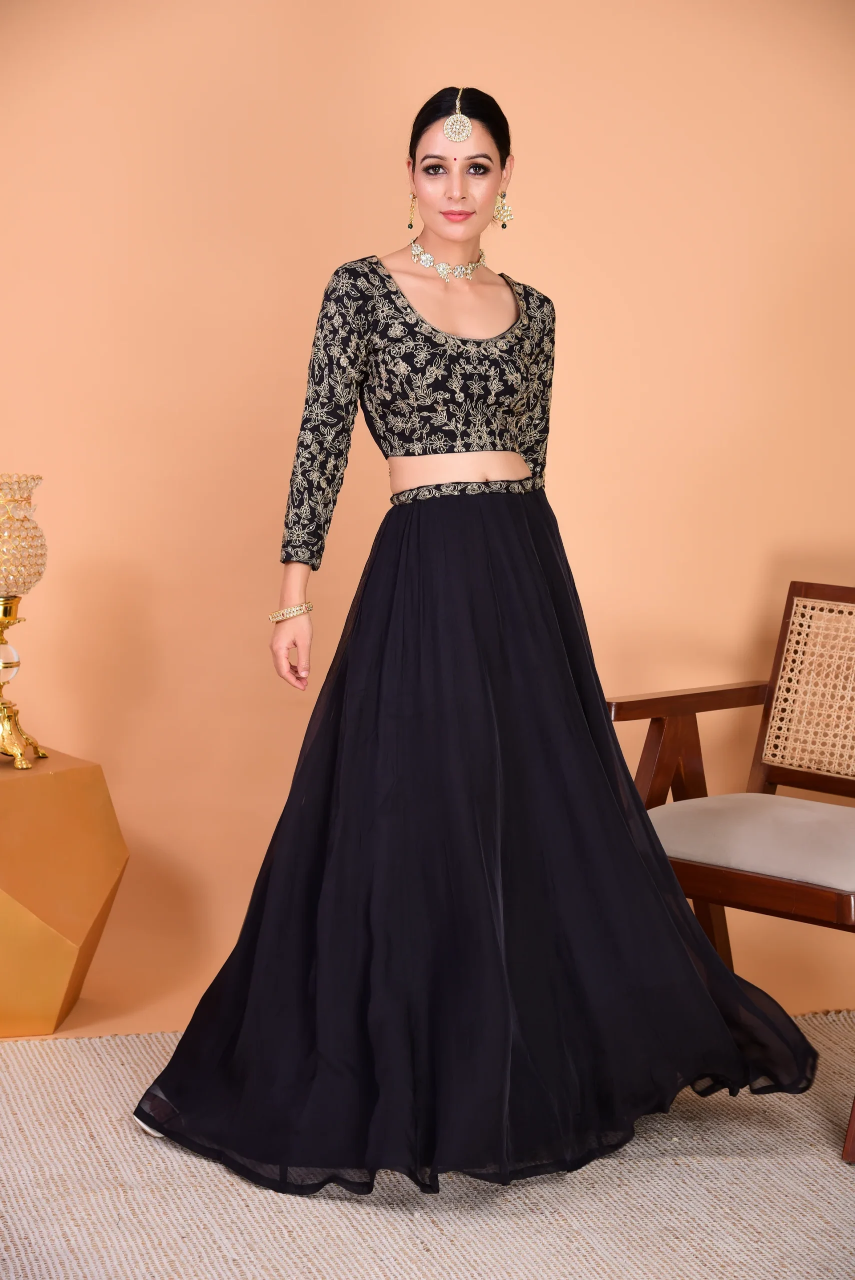 Sunehri Black IMG 4